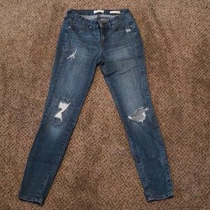 Distressed Jessica Simpson skinny jeans